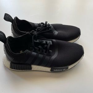 Black ultra boost Adidas 6 1/2 GS used